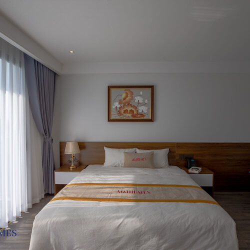 DOULBE ROOM ( Golf view)