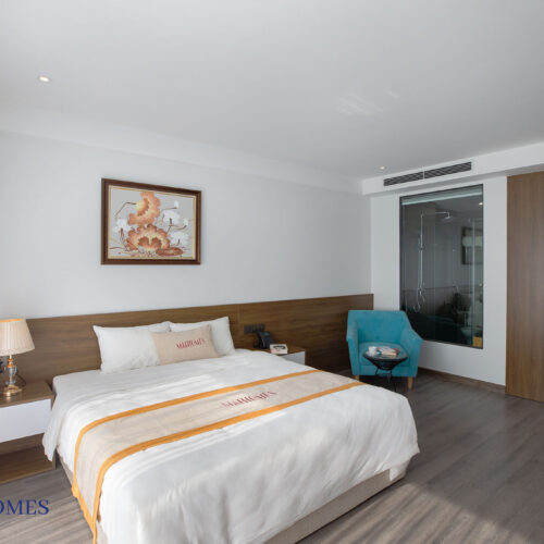 DOULBE ROOM ( Golf view)